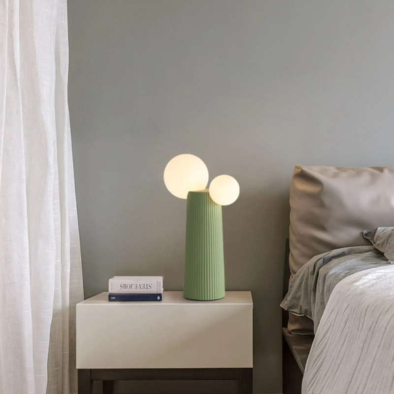 Resin Art On Floor - Lampu Samping Tempat Tidur Gaya Krim