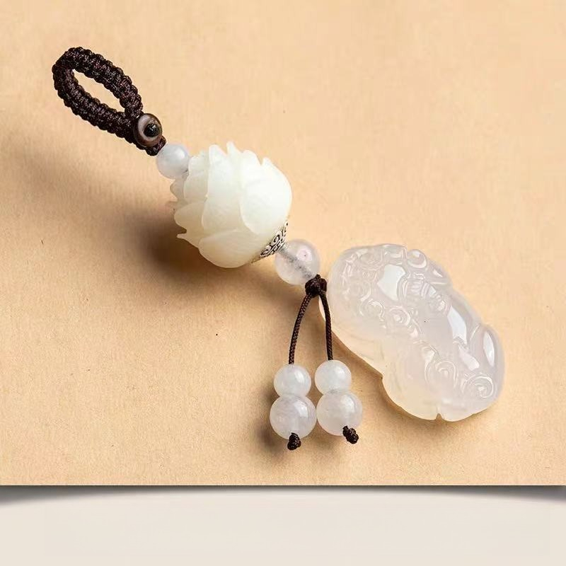 Resin Art A Keychain - Gantungan Kunci Liontin Lotus dengan Simpul