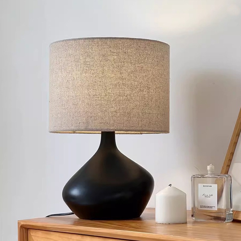 Resin Art On Floor - Lampu Meja Samping Tempat Tidur Desain